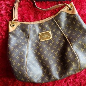 🤎 Authentic 🤎 Louis Vuitton Galliera